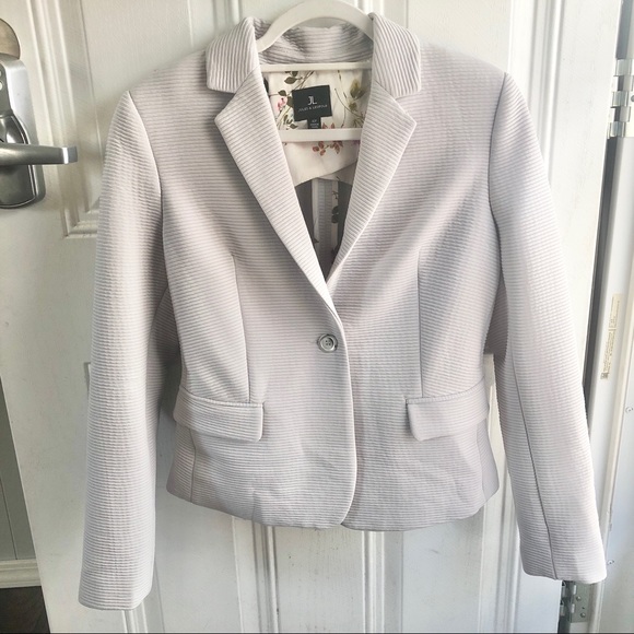 Jules & Leopold Jackets & Blazers - Jules and Leopold taupe womens suit jacket. Size small/petite.